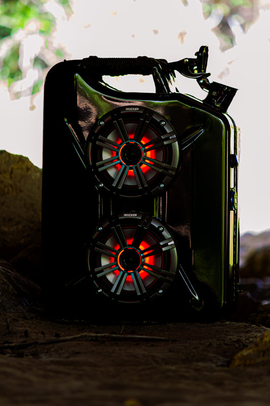 BLACK JERRY CAN RADIO (LEDS NOT INCLUDED)